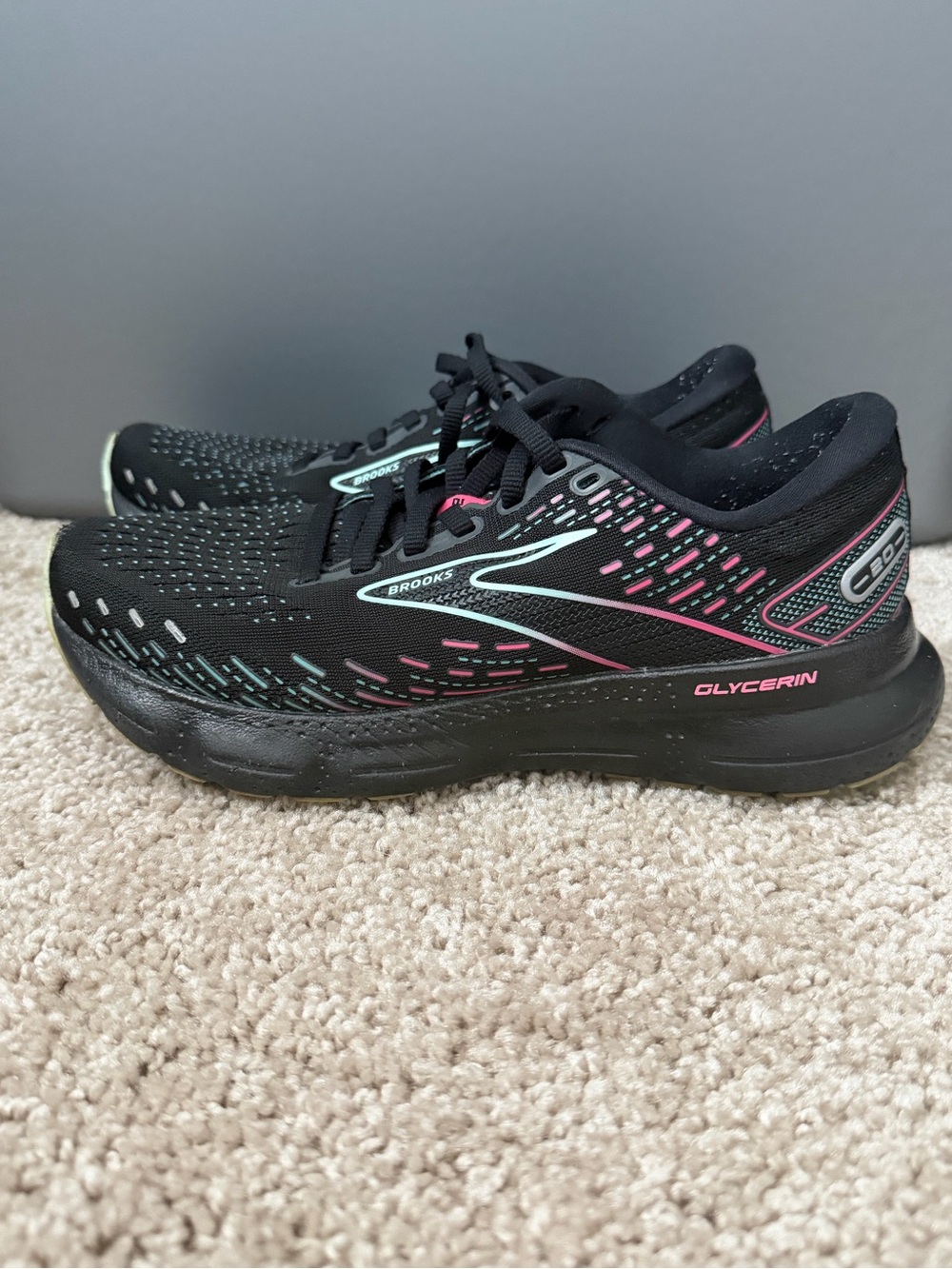 Brooks Glycerin 20 Women’s Running Shoes Black Blue Pink Size 7 Athletic